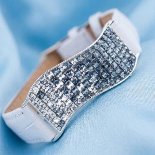 Сребърна гривна с кристали от Sw® SG427 Crystal and Steel квадрати с бяла кожена верижка