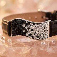 Сребърна гривна с кристали от Sw® SG427 Black and White с черна кожена верижка Сребърна гривна с кристали от Sw® SG427 Black and White с черна кожена верижка
