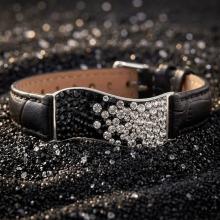 Сребърна гривна с кристали от Sw® SG427 Black and White с черна кожена верижка Сребърна гривна с кристали от Sw® SG427 Black and White с черна кожена верижка