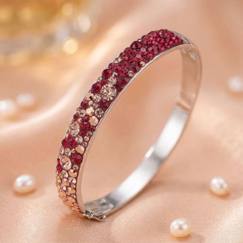 Твърда Сребърна гривна Claire с кристали от Sw® Rubi Rose Gold