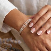 Сребърна гривна с кристали от Sw® SG430 White Opal And Rose Gold Сребърна гривна с кристали от Sw® SG430 White Opal And Rose Gold