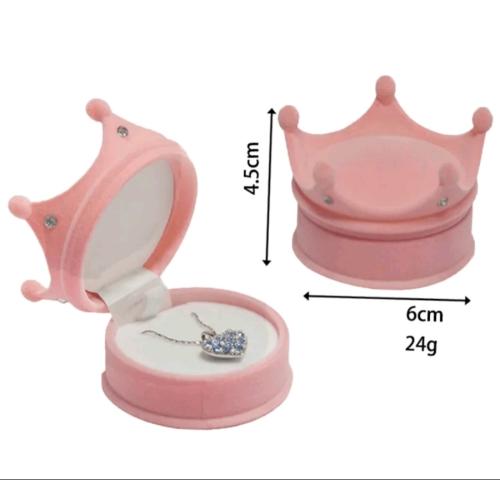 Кадифена кутия за бижута Princess