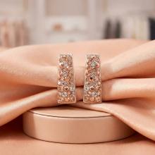 Сребърни обеци Ariana с кристали от Sw® Peach Gold Сребърни обеци Ariana с кристали от Sw® Peach Gold