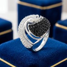 Сребърен пръстен с кристали от Sw®  SP627 Jet and Crystal