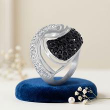 Сребърен пръстен с кристали от Sw®  SP627 Jet and Crystal