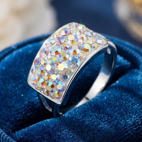 Сребърен пръстен с кристали от Sw® SP650 AB Crystal
