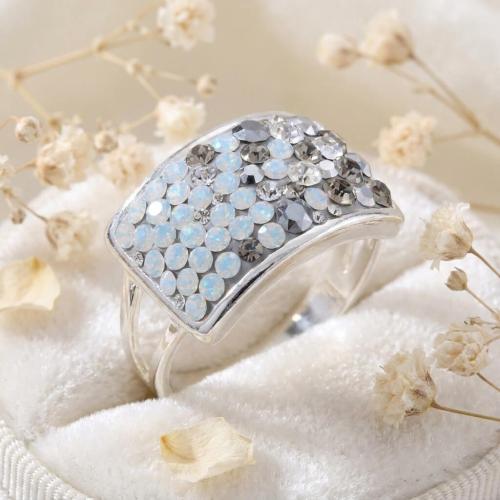 Сребърен пръстен с кристали от Sw® SP650 Silver Shade
