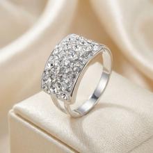 Сребърен пръстен с кристали от Sw® SP650 Crystal Сребърен пръстен с кристали от Sw® SP650 Crystal