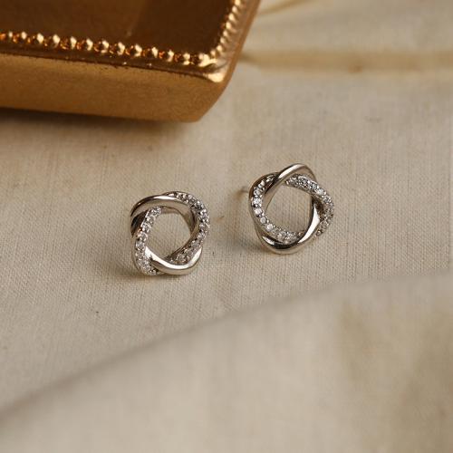 Сребърни обеци Магия