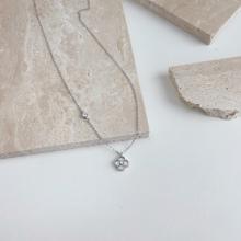 Сребърно колие One Cleef