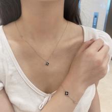 Сребърно колие One Cleef