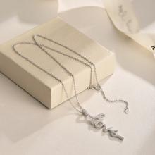 Сребърно колие LOVE