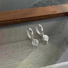 Сребърни обеци халки с висящи сърца Сребърни обеци халки с висящи сърца