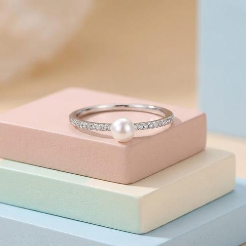  Сребърен пръстен с перла