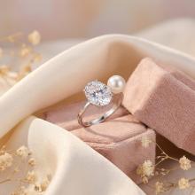 Сребърен пръстен с перла и циркон Anabel