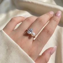 Сребърен пръстен с перла и циркон Anabel