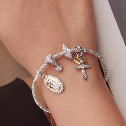 Сребърен медальон с лика на Дева Мария