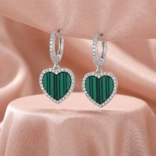 Сребърни обеци Любов с малахит