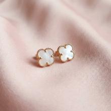 Златни обеци Детелинки с опал-11мм