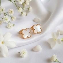 Златни обеци Детелинки с опал-11мм