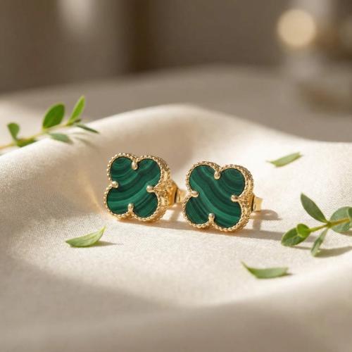 Златни обеци Детелинки с малахит-7мм
