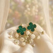 Златни обеци Детелинки с малахит-9мм