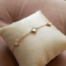 Златна гривна White Versay