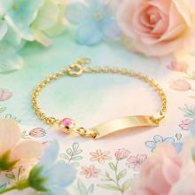 Златна детска гривна с плочка