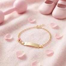 Златна детска гривна с плочка