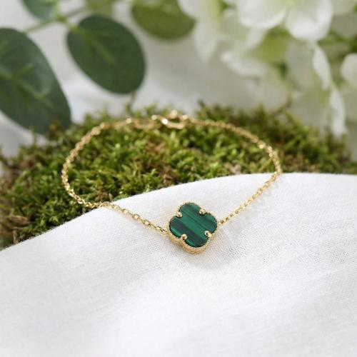 Златна гривна със зелена детелинка-9мм