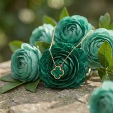 Златно колие Детелинка с малахит 9 мм Златно колие Детелинка с малахит 9 мм