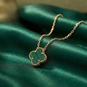 Златно колие Детелинка с малахит 9 мм