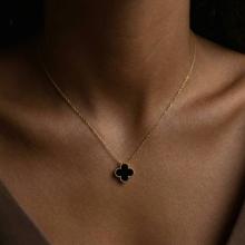 Златно колие Детелинка с оникс-11мм