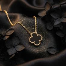 Златно колие Детелинка с оникс-7мм