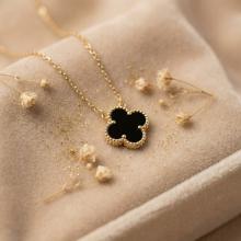 Златно колие Детелинка с оникс-7мм