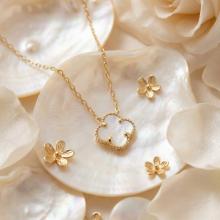 Златно колие Детелинка със седеф 7мм Златно колие Детелинка със седеф 7мм