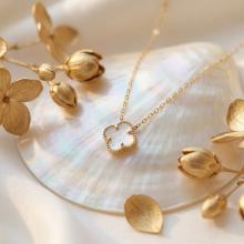 Златно колие Детелинка със седеф 7мм Златно колие Детелинка със седеф 7мм