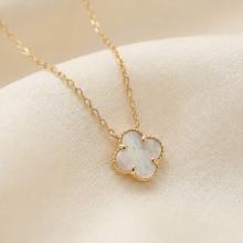 Златно колие Детелинка със седеф 7мм Златно колие Детелинка със седеф 7мм