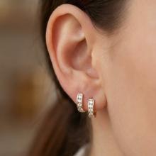 Златни обеци с бели циркони-11мм Златни обеци с бели циркони-11мм