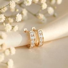 Златни обеци с бели циркони-11мм Златни обеци с бели циркони-11мм