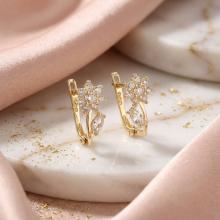 Детски златни обеци Цветенца Детски златни обеци Цветенца