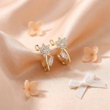 Детски златни обеци Цветенца Детски златни обеци Цветенца