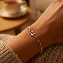 Сребърна гривна с инициали