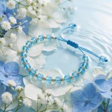 Гривна със златни топчета и сини мъниста R10