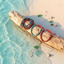 Гривна със златни топчета и тъмно червени мъниста R10 Гривна със златни топчета и тъмно червени мъниста R10