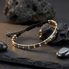 Мъжка гривна със златни топчета и хематит