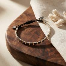 Мъжка гривна със златни топчета и хематит