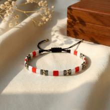 Мъжка гривна със златни топчета и хематит