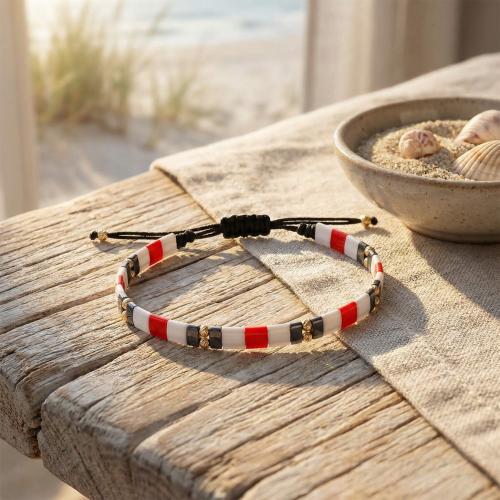 Мъжка гривна със златни топчета и хематит