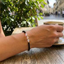 Гривна със златни топчета Любов и Граници